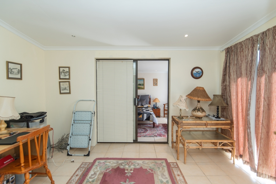 5 Bedroom Property for Sale in Framesby Eastern Cape